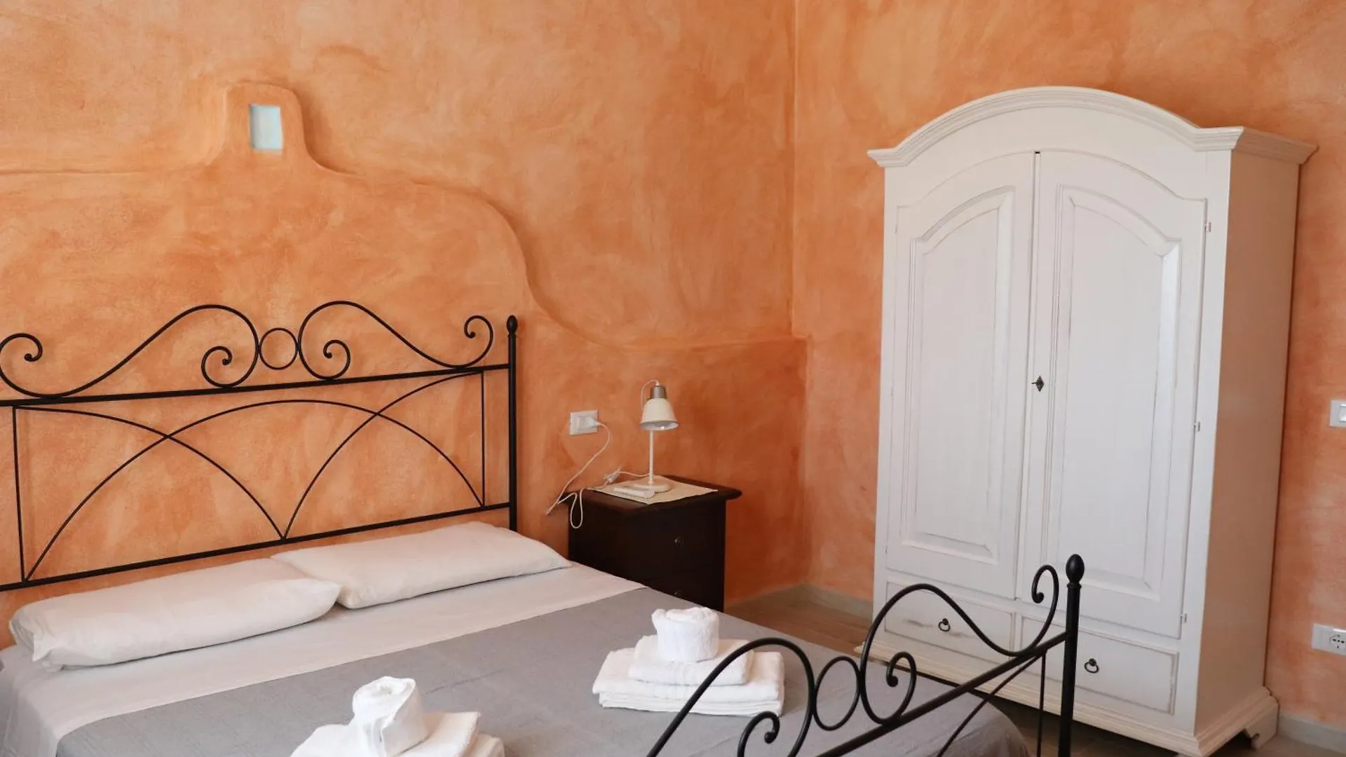 Country Villa Sant' Elene - Appartamento Olivo Orosei 0*,  Italy