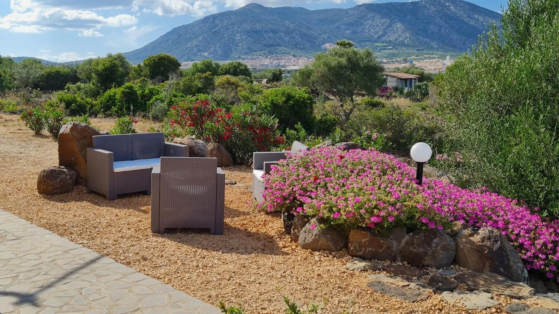 Apartment Country Villa Sant' Elene - Appartamento Olivo Orosei